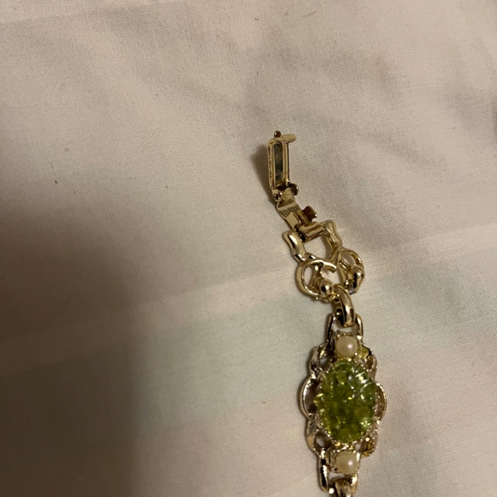 Bracelet with green stones - Picture 4 of 6